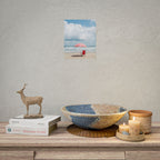 Een herinnering aan een zonovergoten stranddag met strandstoel en parasol - Poster 